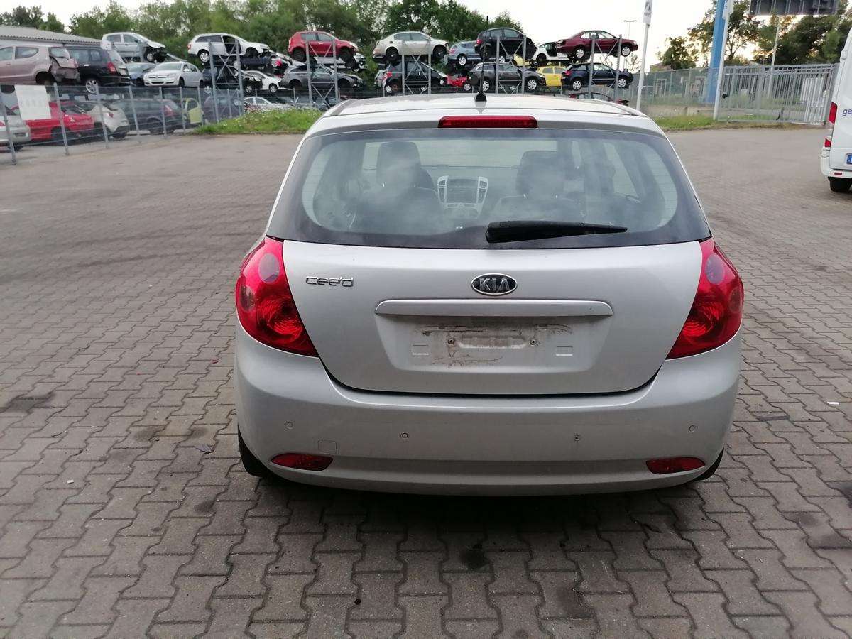 Kia Rio ED original R&uuml;cklicht R&uuml;ckleuchte Schlussleuchte rechts Flie&szlig;heck Bj.2007